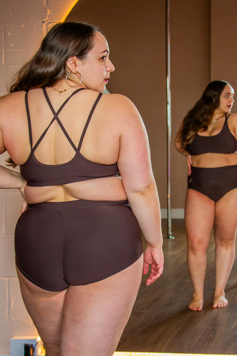 Dragonfly Lola High-Waisted Shorts - Espresso - Image 6