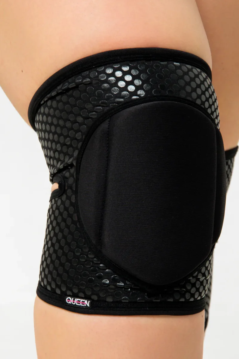 Queen Wear Grippy Pole Kneepads - Sleek Black - Image 3