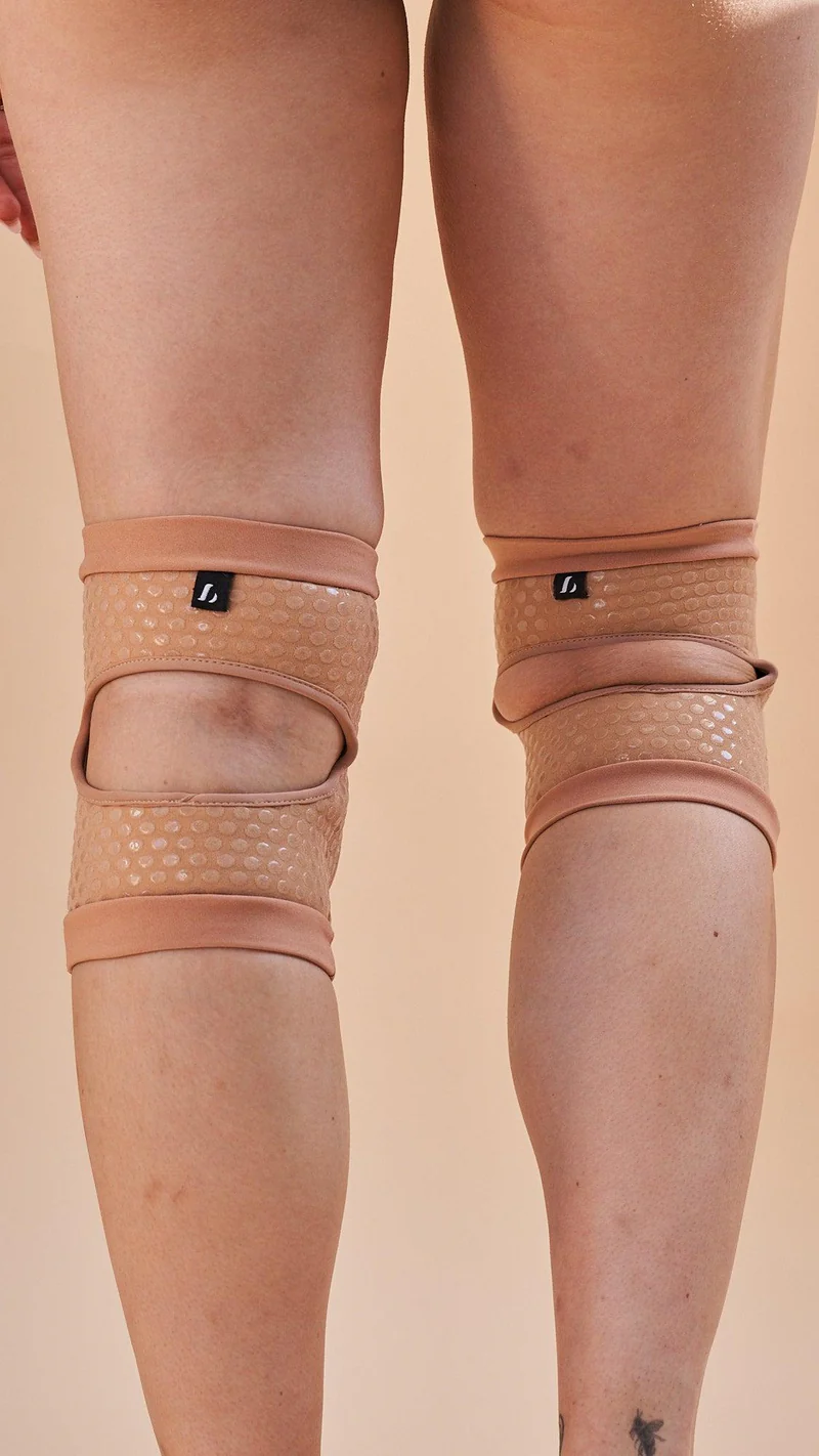 Lunalae Sticky Slim Look Kneepads - Sand - Image 2
