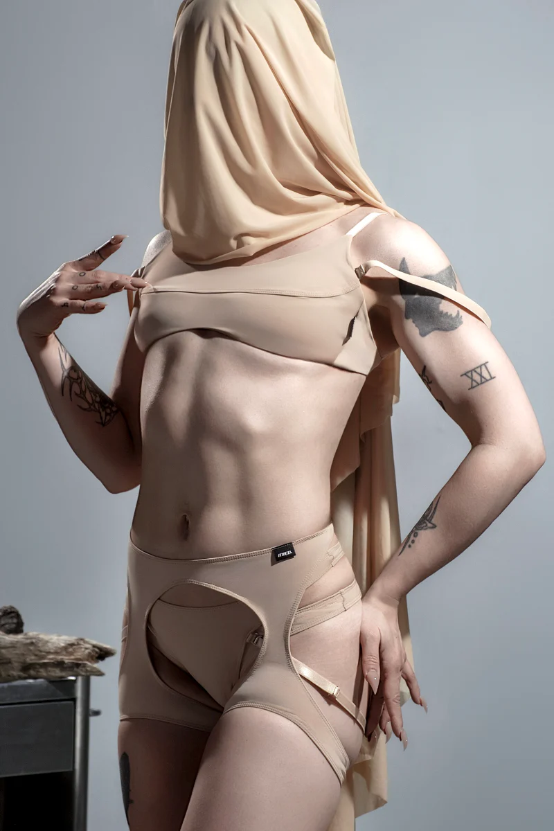 MÆD Derive Garter Belt - Exposed - Image 2