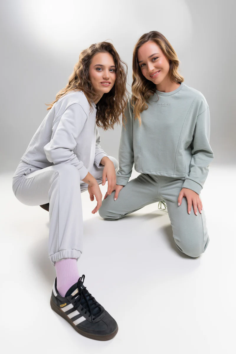 Paradise Chick Supreme Logo Sweater - Light Grey - Image 2