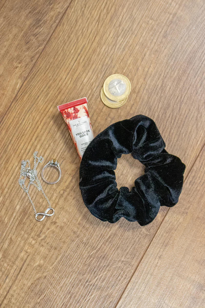 Pole Junkie Zipper Scrunchie - Onyx - Image 5