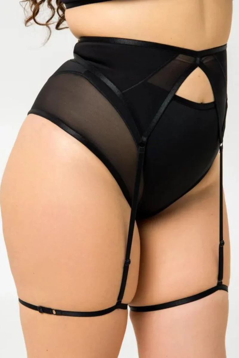 Queen Wear Garter Belt - Sweet Black - Image 4