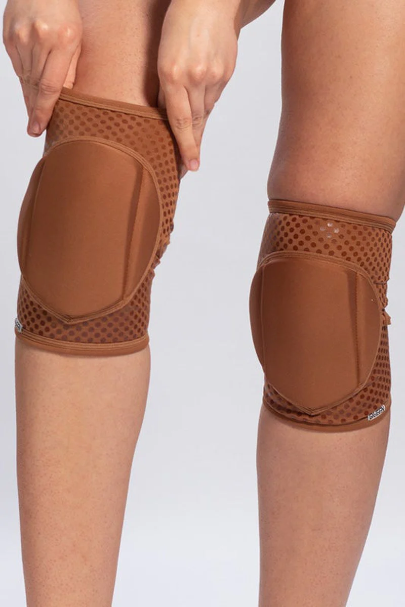 Queen Wear Grippy Kneepads - Mocha - Image 3