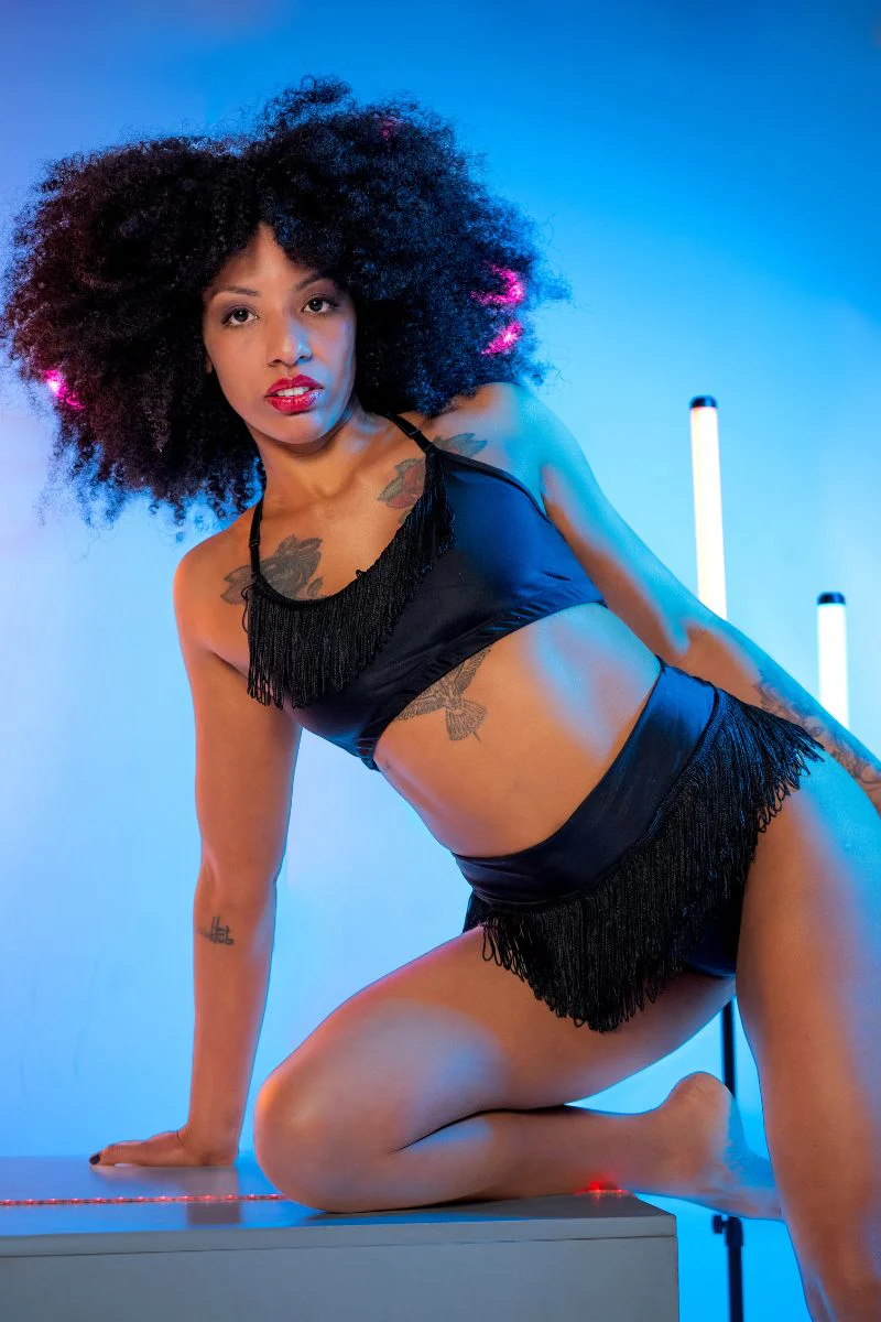 Sorte Obsessed Fringe Shorts - Black - Image 7